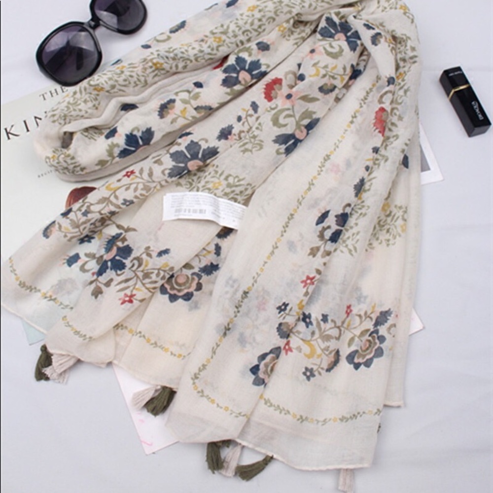 Classic Four Season Scarf - Item #024
